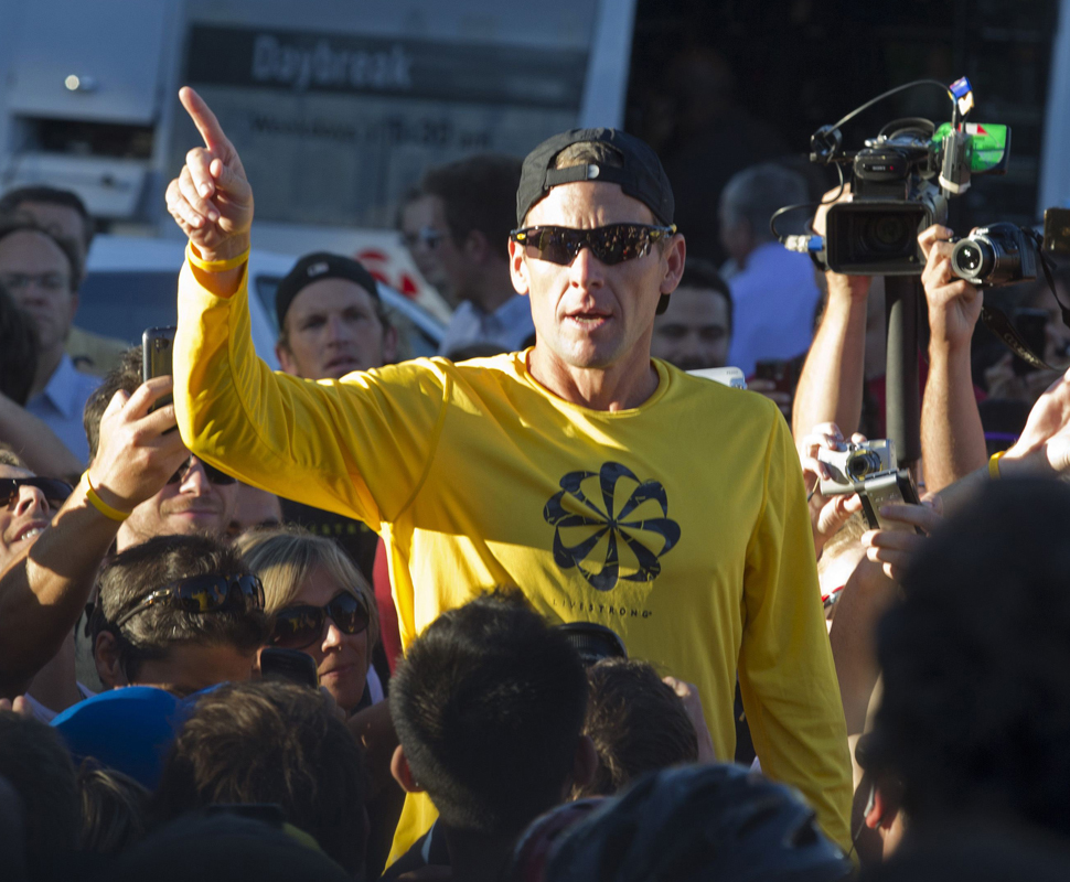 Corrida de apoio a Lance Armstrong Foto: Reuters