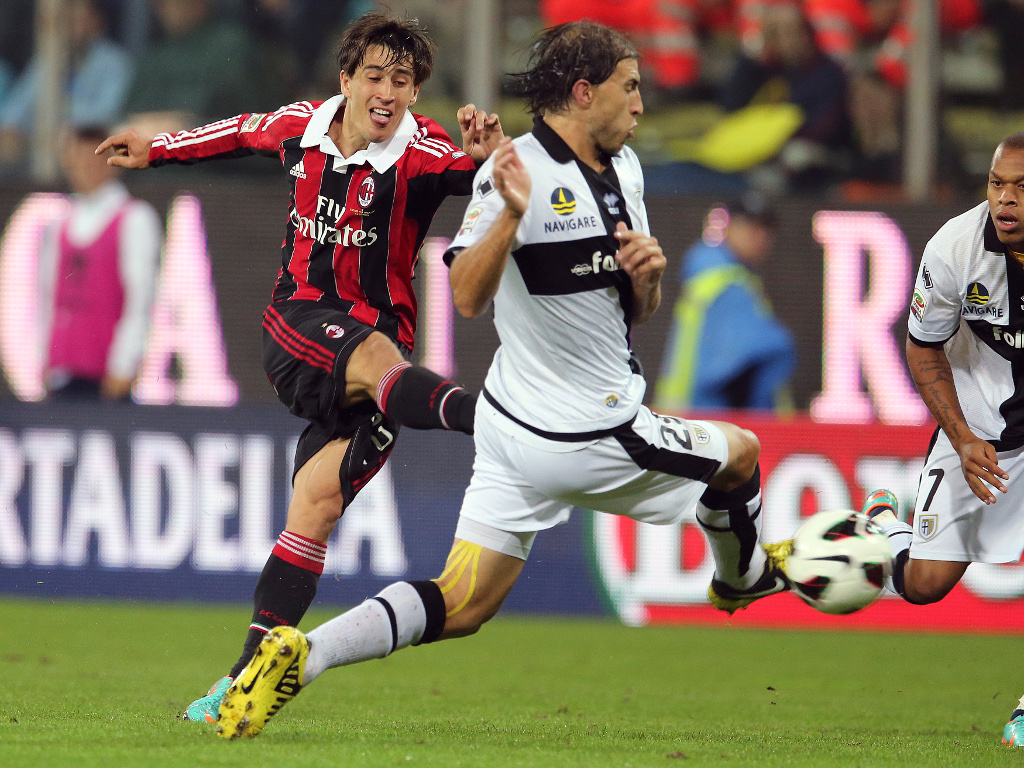 Itália: Milan desespera. Empate em Parma vale apenas o 11º lugar na Serie A