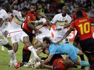 CAN 2010: Angola ganha 4-0 a 15 minutos do fim; o Mali empata 4-4
