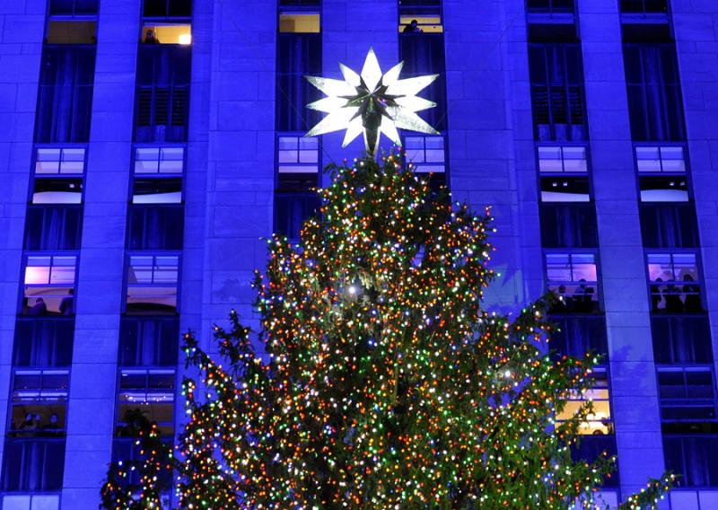 Fotos: Árvore de Natal do Rockefeller Center iluminada