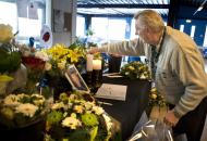 Homenagem ao árbitro assassinado em Almere (EPA/ILVY NJIOKIKTJIEN)