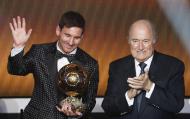 Sepp Blatter e Lionel Messi - FIFA Bola de Ouro 2012 Foto: Reuters