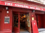 Bar Smoking Dog, em Lyon [Reuters]