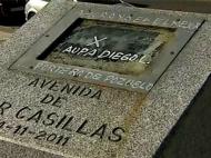 Nome de Diego López na placa de Casillas