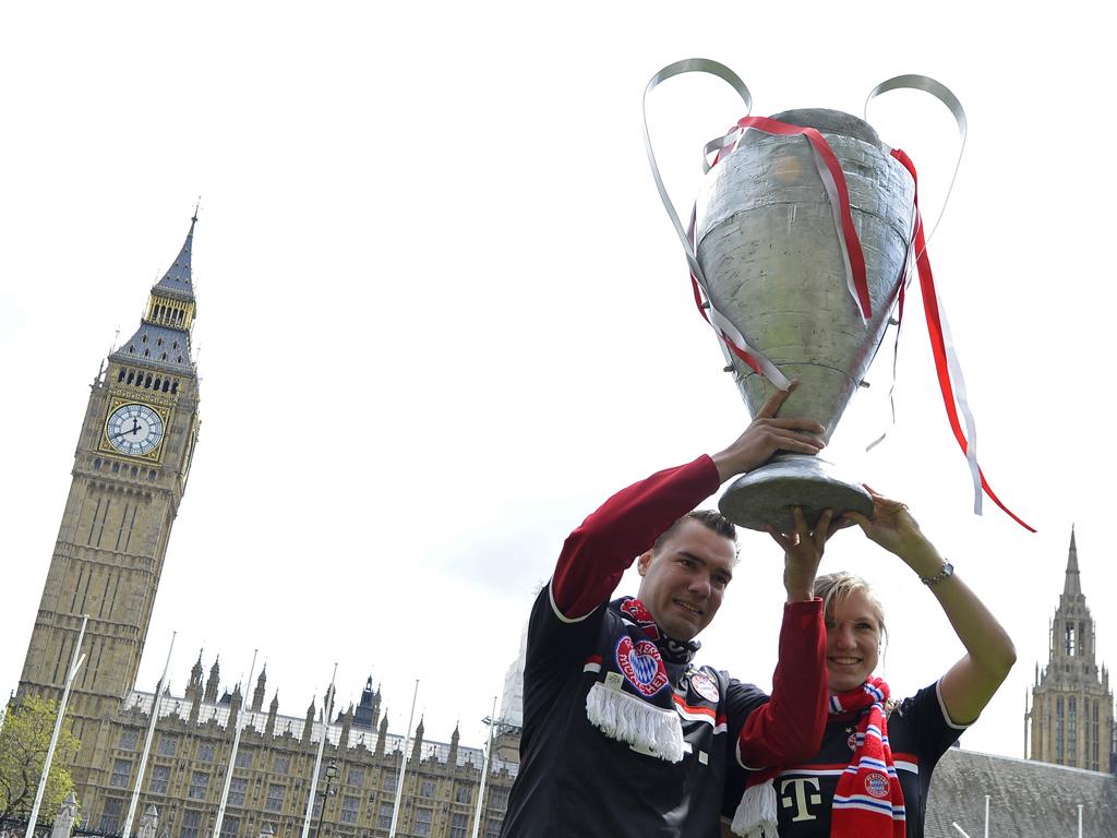 Adeptos em Londres para a final da Liga dos Campeões (Reuters/Toby Melville)