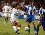 29/8/2003: com um golo de Shevchenko, a passe de Rui Costa, o Milan vence o F.C. Porto (1-0) na decisão da Supertaça Europeia (Reuters)
