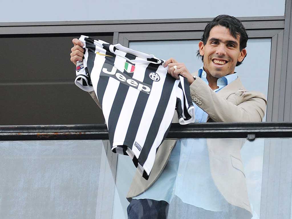 Tévez com a camisola da Juventus (EPA/Alessandro di Marco)