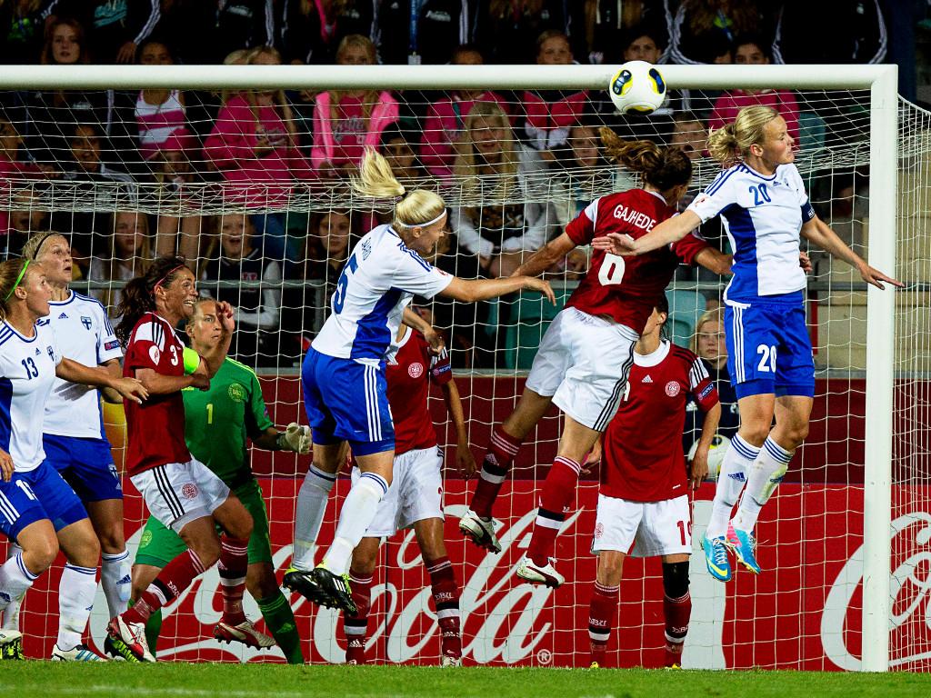 Euro Feminino Dinamarca vs Finlândia [EPA/Adam Ihse]