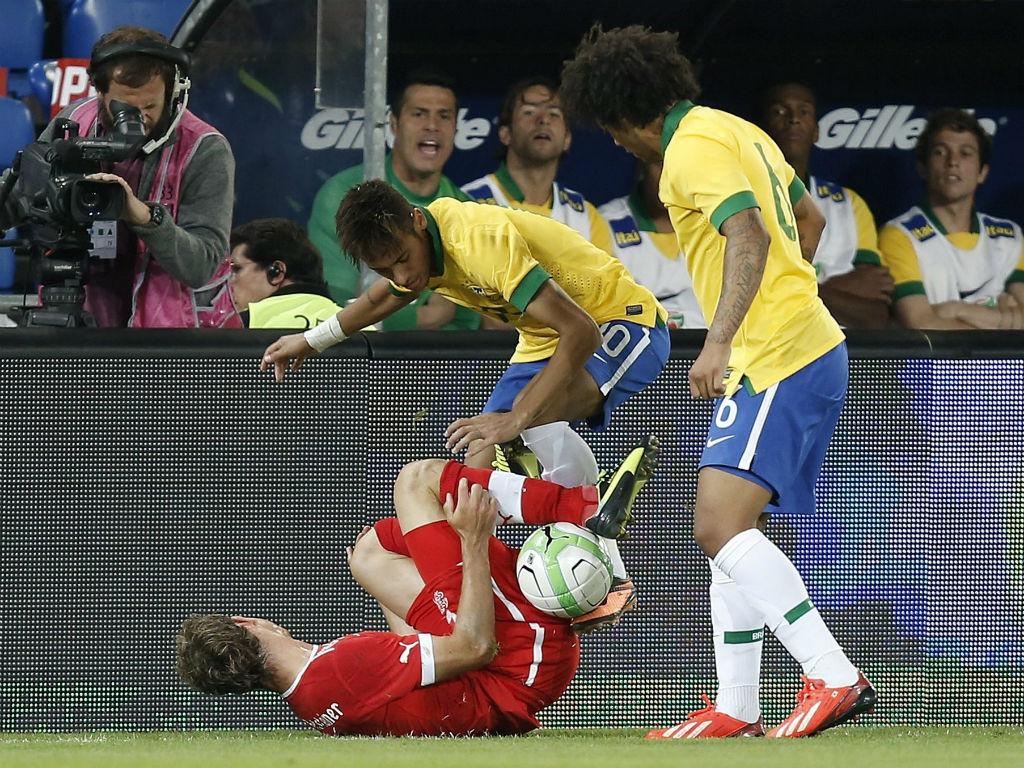 Neymar no Suíça-Brasil (LUSA)