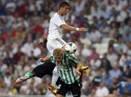Jogo entre o Real Madrid e o Bétis (Reuters/Sergio Perez)