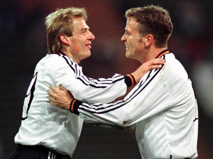 Jürgen Klinsmann e Olivier Bierhoff no Euro 1996 (Reuters)