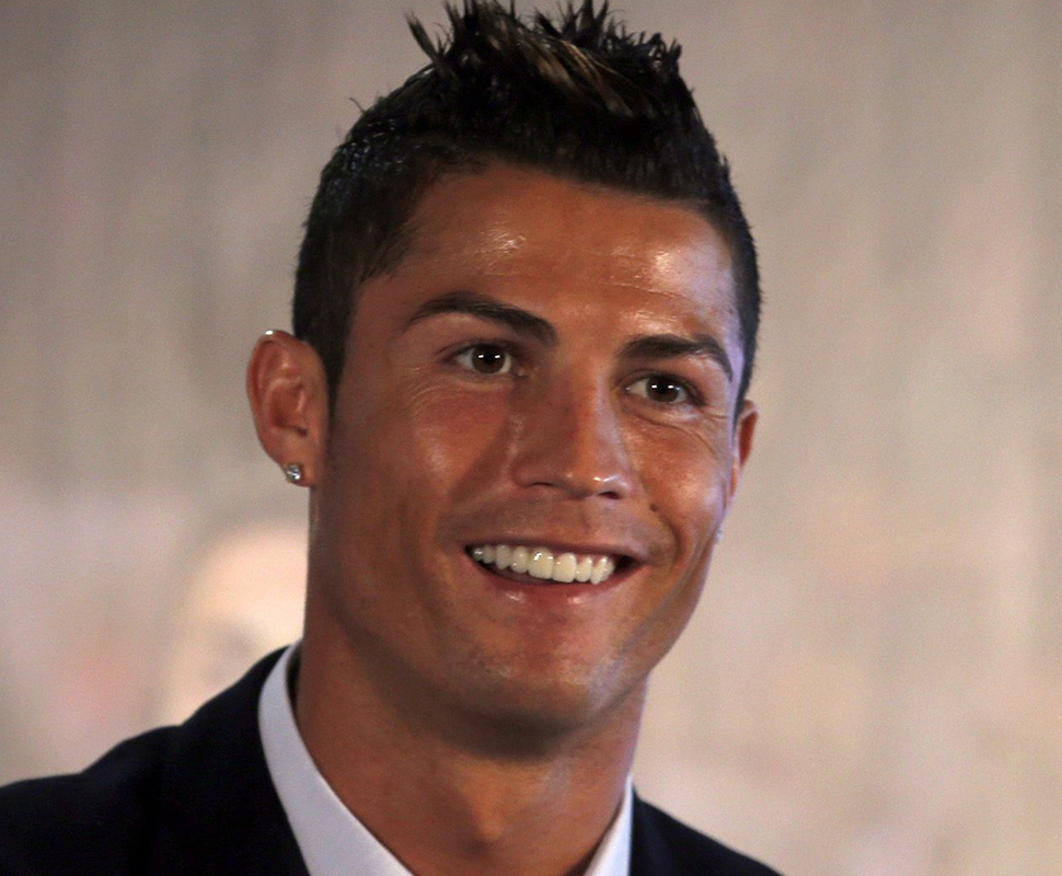Cristiano Ronaldo renova contrato com o Real Madrid Foto: Reuters