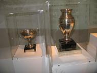 Museu da Federação Francesa de Ténis: as Taças de Roland Garros [Foto: Luís Mateus]