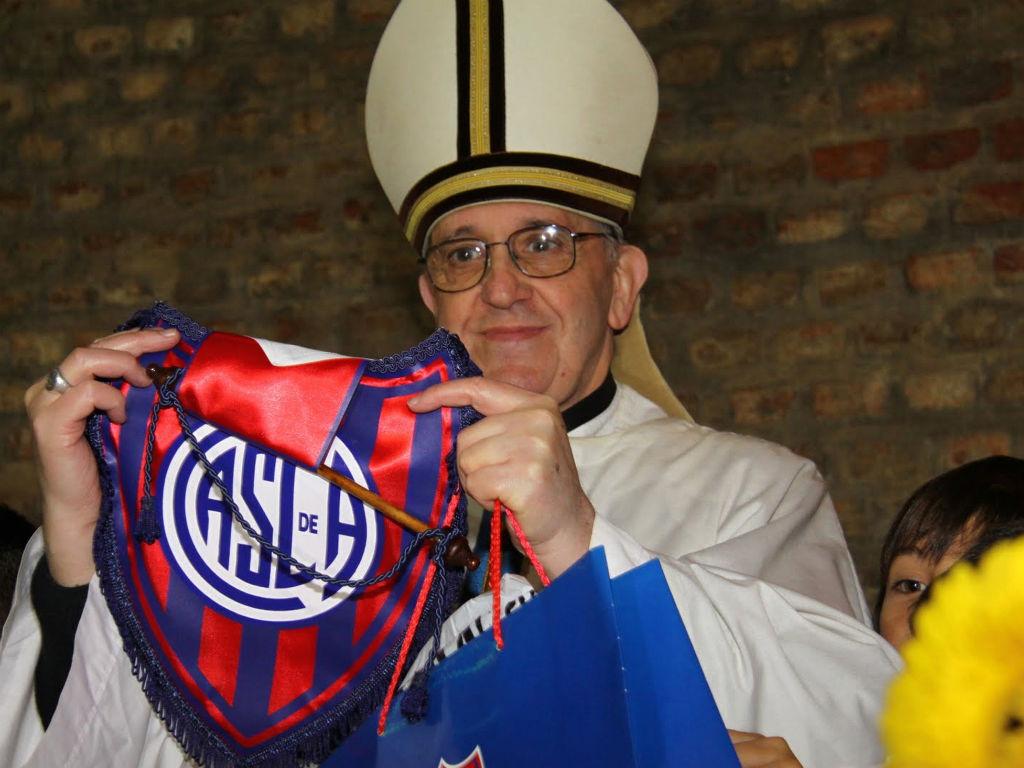 Papa adepto do San Lorenzo (Reuters)