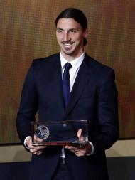 Zlatan Ibrahimovic nos Prémios Bola de Ouro 2013 (REUTERS)