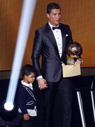 Cristiano Ronaldo nos Prémios Bola de Ouro 2013 (REUTERS)