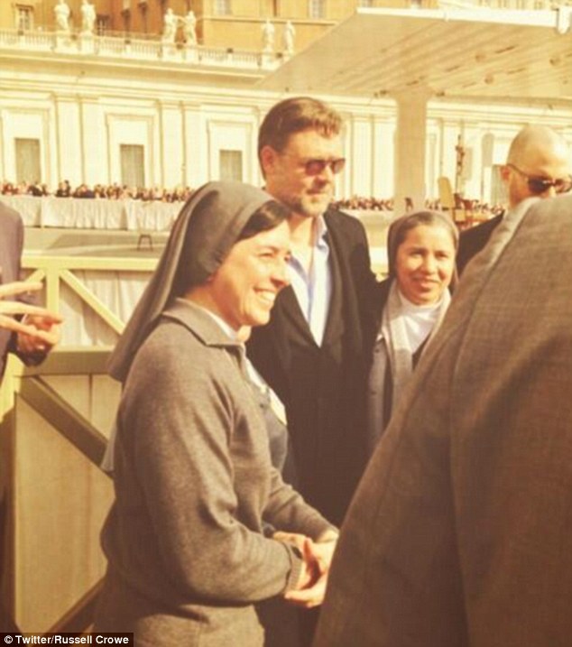 Russell Crowe no Vaticano Foto: Twitter