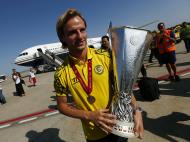 Sevilha chega com a Taça da Liga Europa