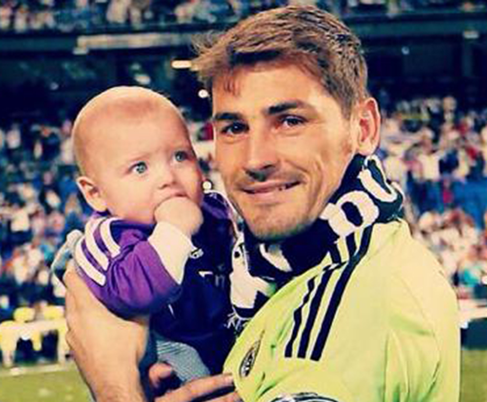 Iker Casillas com o filho Foto: Facebook