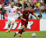Mundial, dia 27 (Portugal-França, Ronaldo com Zidane)