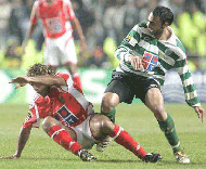 Benfica Sporting 28Jan2006 Carlos Martins Beto