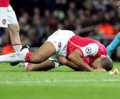 Henry lesionou-se no Arsenal-PSV