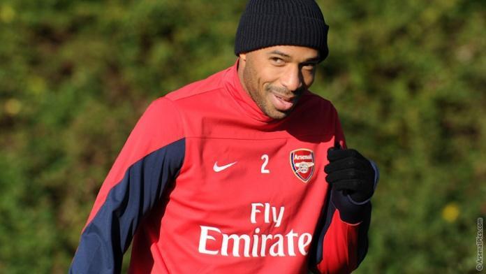 Thierry Henry a treinar no Arsenal para manter a forma