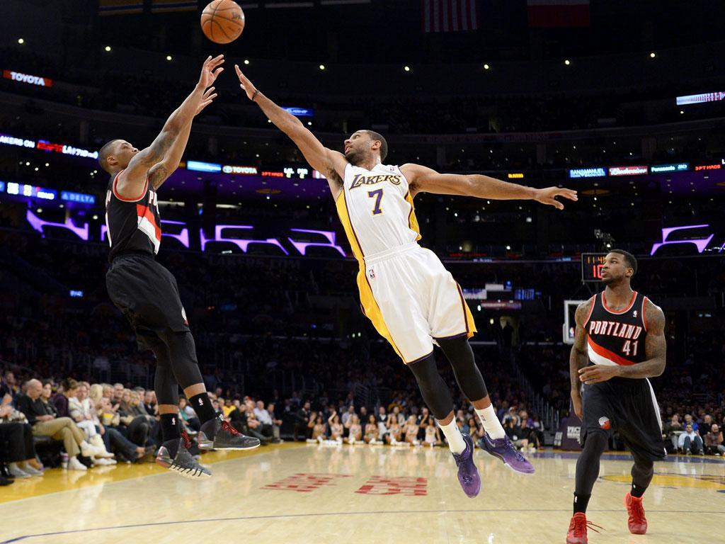 Los Angeles Lakers vs Portland Trail Blazers (EPA/Paul Buck)