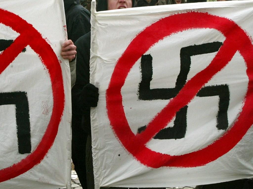 Manifestação anti-nazi (Reuters)