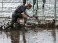As Olimpíadas da lama na Alemanha (Reuters)