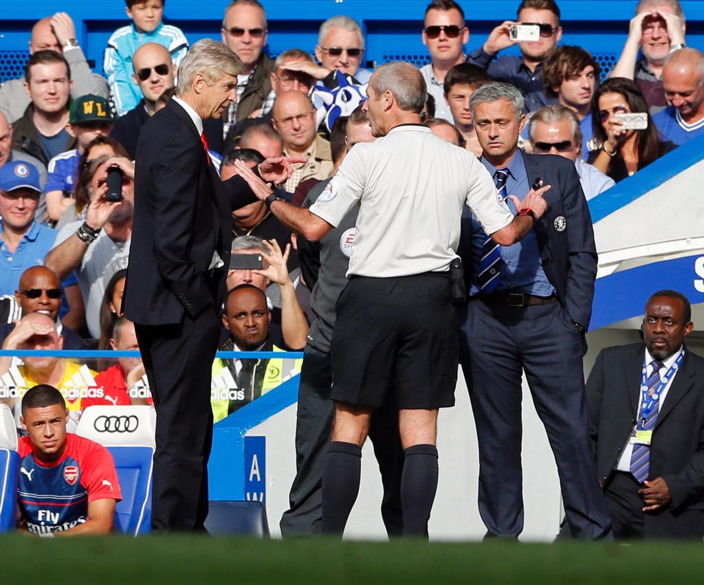 Wenger e Mourinho desentendem-se (foto Reuters)