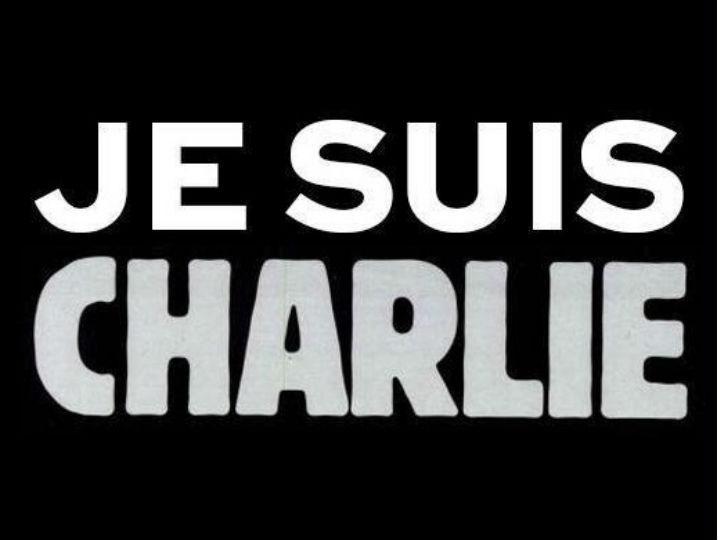 Utilizadores de todo o mundo usam a hashtag #JeSuisCharlie (Twitter)