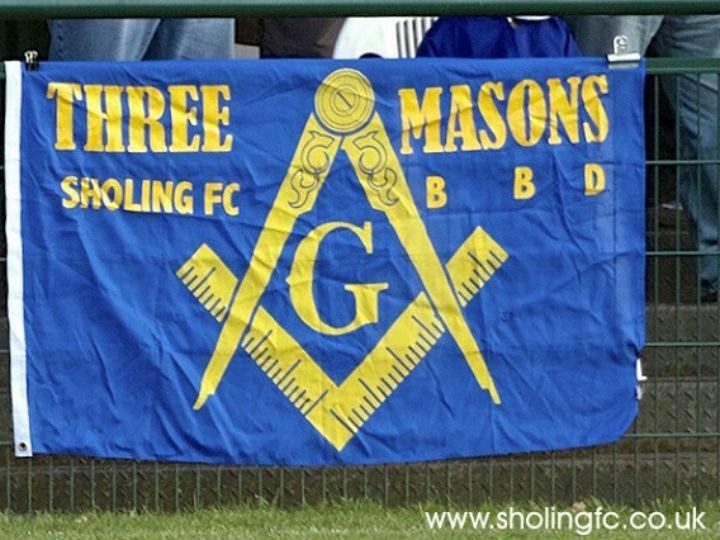 Three Masons - imagem Sholing FC