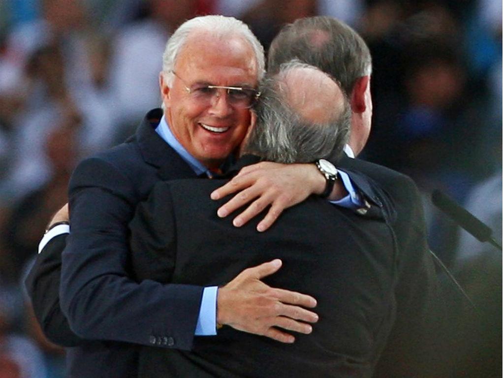 Franz Beckenbauer e Sepp Blatter (Reuters)