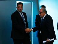 Blatter demite-se da presidência da FIFA