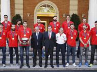 Campeões europeus de basquetebol recebidos em festa pelos espanhóis (Reuters)