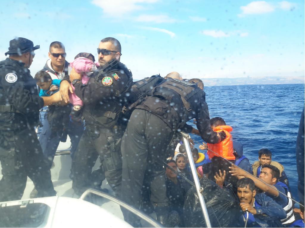 Resgate no Mar Egeu