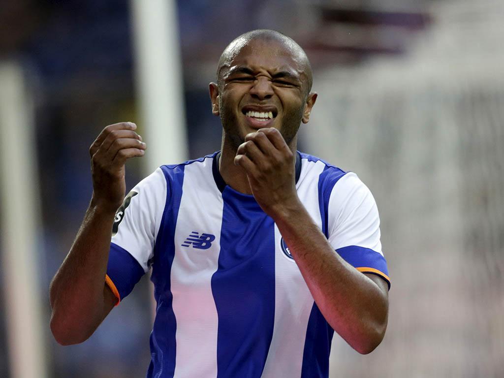 FC Porto-Belenenses (REUTERS/ Miguel Vidal)