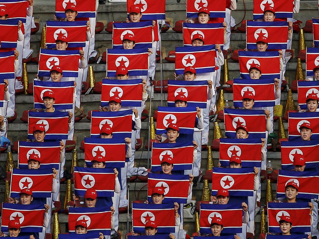 Adeptos da Coreia do Norte (Reuters)