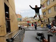 África do Sul: crianças treinam na rua, mas vão aos mundiais de trampolim (EPA)