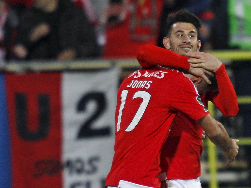 Estoril-Benfica (Reuters)