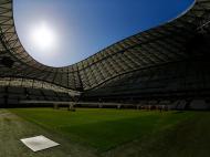 Estádios do Euro 2016 vão preparando relvados e bancadas (REUTERS)