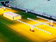Estádios do Euro 2016 vão preparando relvados e bancadas (REUTERS)
