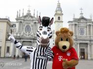 Zebra J e Urso Bernie (foto: Juventus.com)