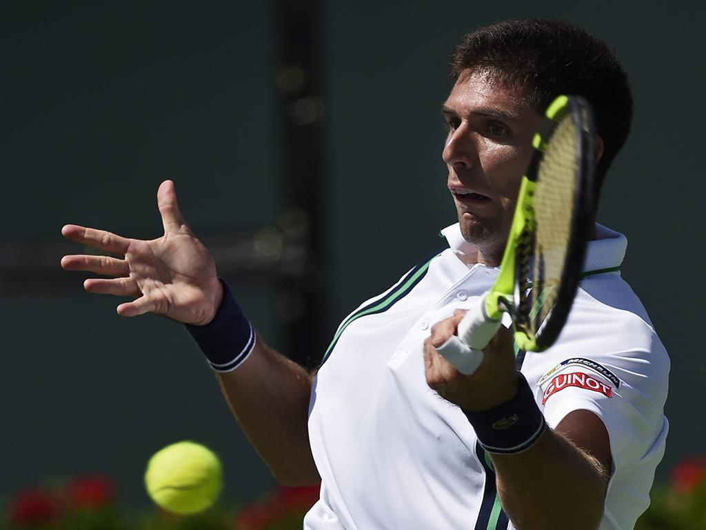 Indian Wells: «qualifier» obriga Djokovic a terceiro set (EPA)