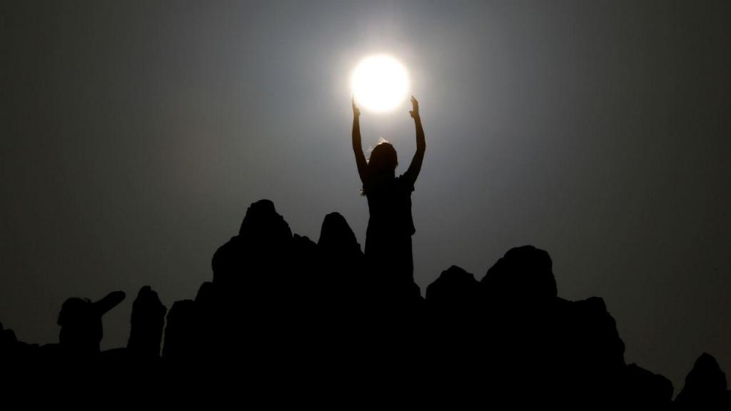 A comemoração do solstício de verão em Stonehenge, no Reino Unido