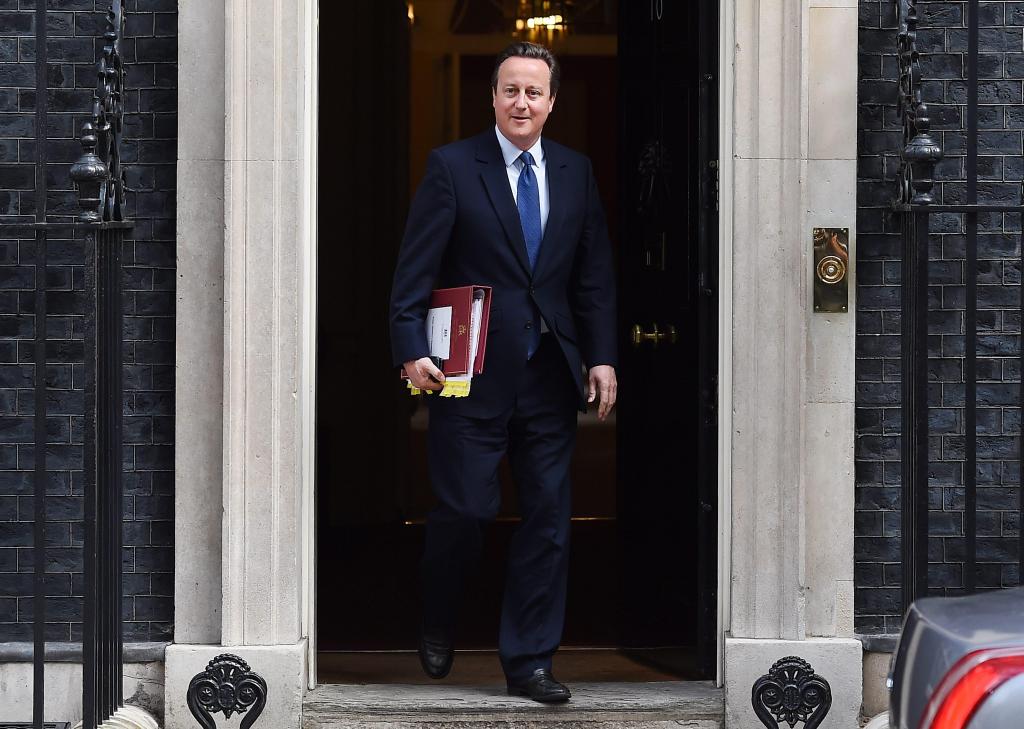 David Cameron deixa o n.º 10 da Downing Street