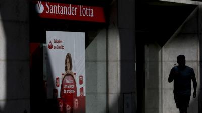 Lucros do Santander crescem 61,5% para 622 milhões de euros até setembro - TVI