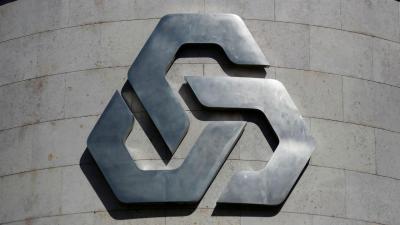 Antigo bancário da CGD condenado a pena suspensa por desviar mais de um milhão de euros - TVI