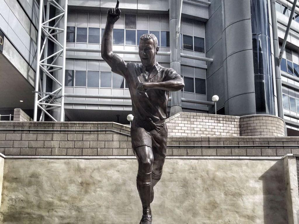 Estátua de Alan Shearer em St. James Park (foto Newcastle)